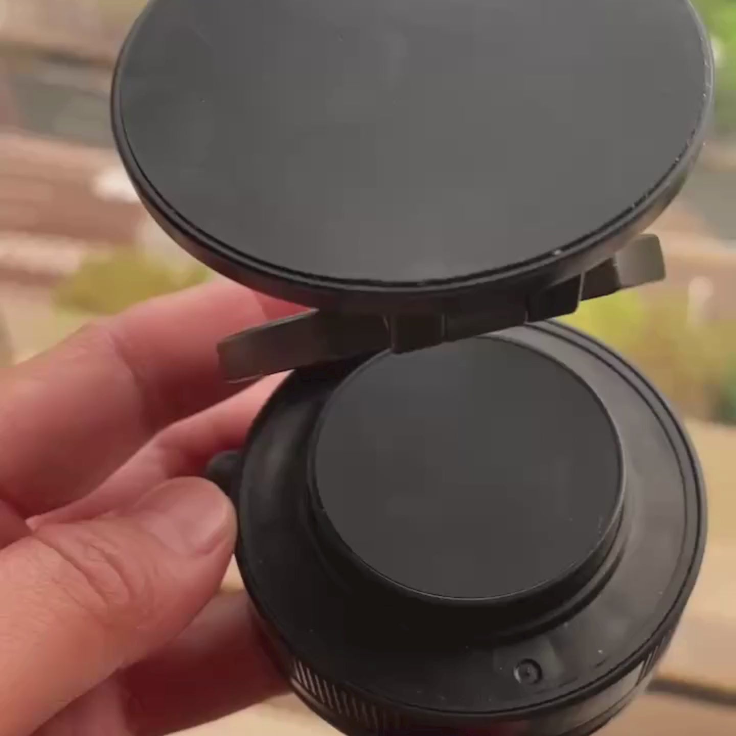 Support Téléphone Magnétique Rotatif 360° – Fixation Ultra Stable